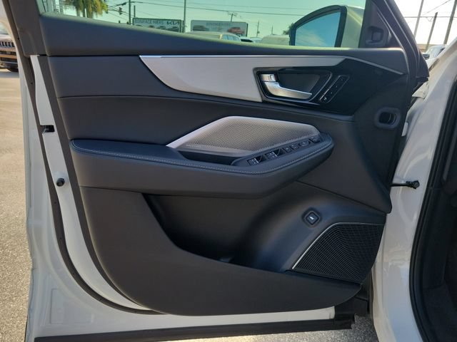 Used 2026 Acura MDX w/ Technology Package FWD image 18