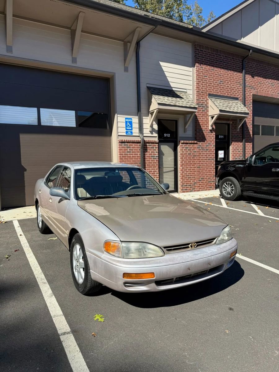 Used 1995 Toyota Camry DX