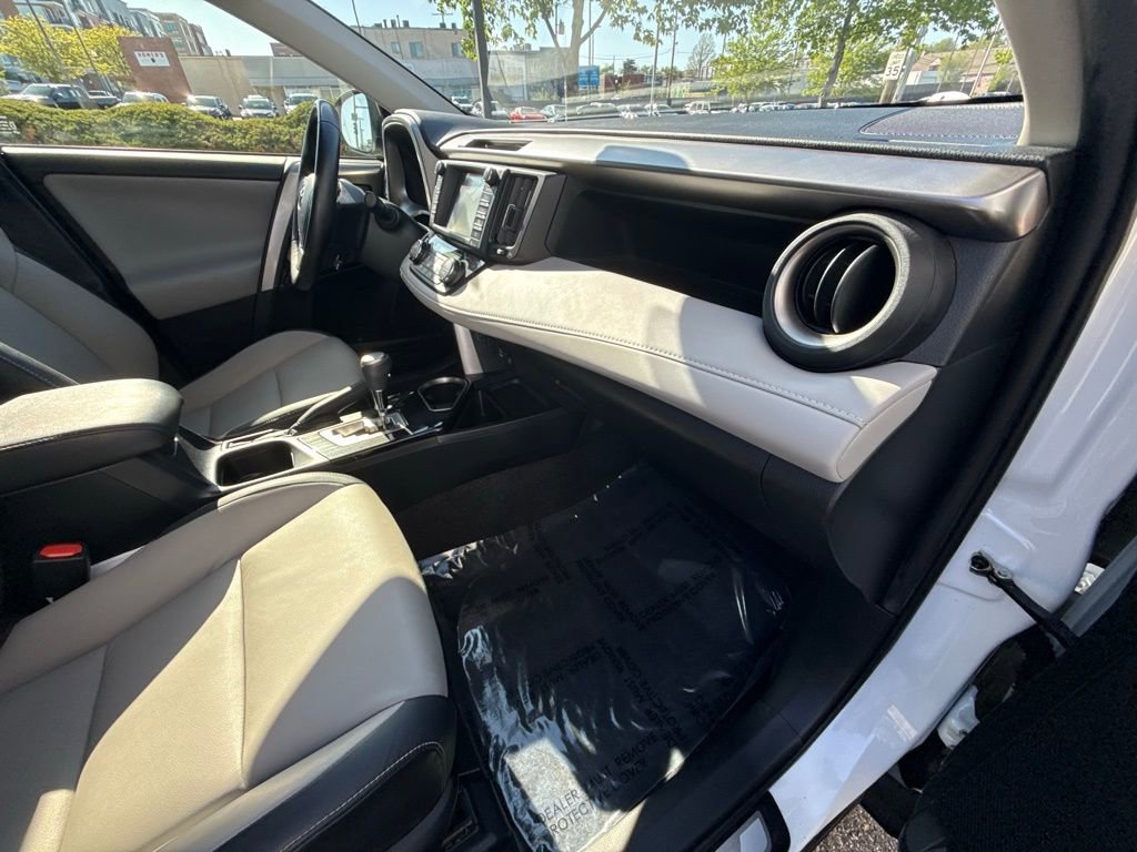 Used 2017 Toyota RAV4 Limited w/ Protection Package image 43