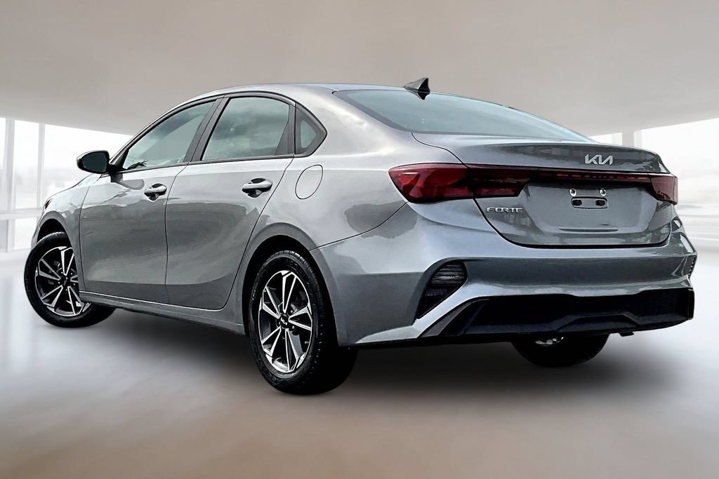 Used 2023 Kia Forte LXS FWD image 4