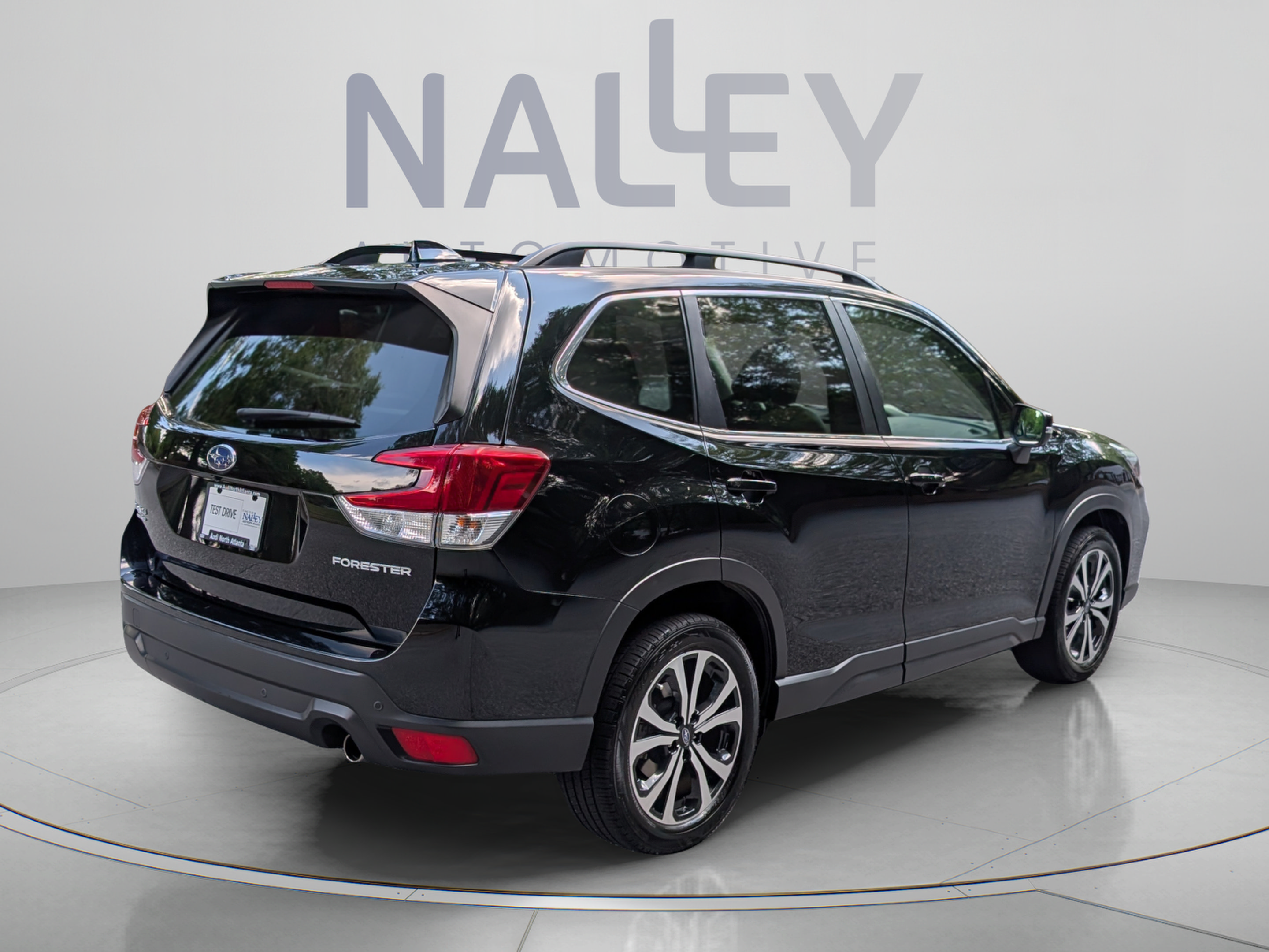 Used 2019 Subaru Forester Limited AWD/4WD image 5