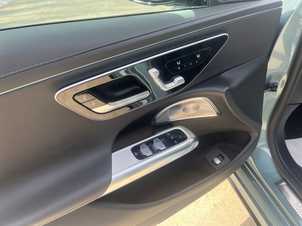 Used 2024 Mercedes-Benz E 350 4MATIC Sedan image 11