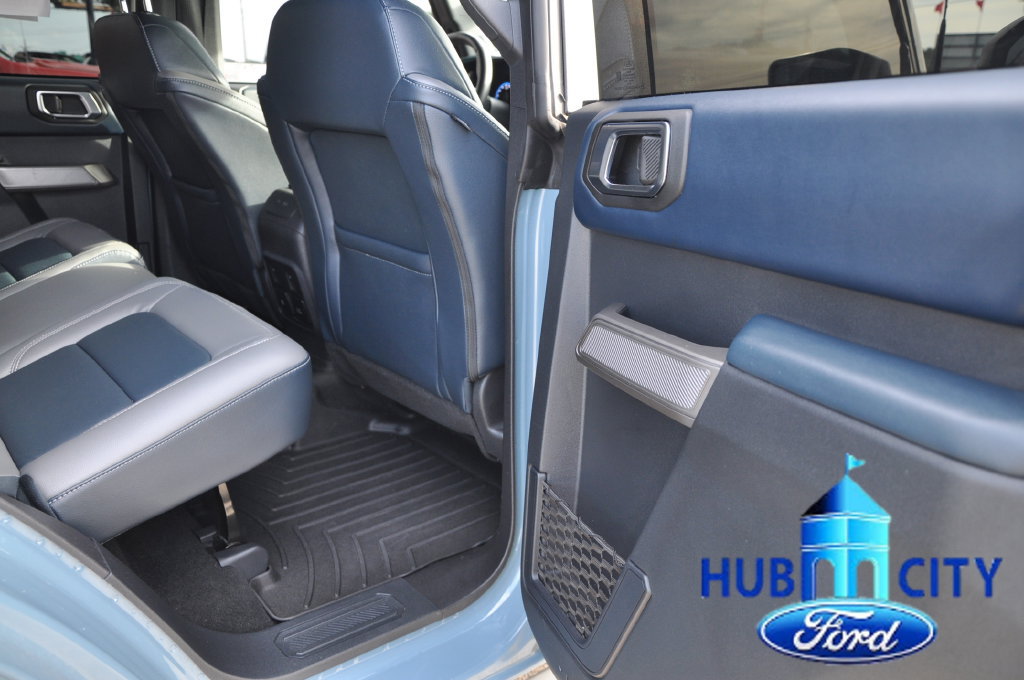 Used 2023 Ford Bronco Outer Banks AWD/4WD image 15