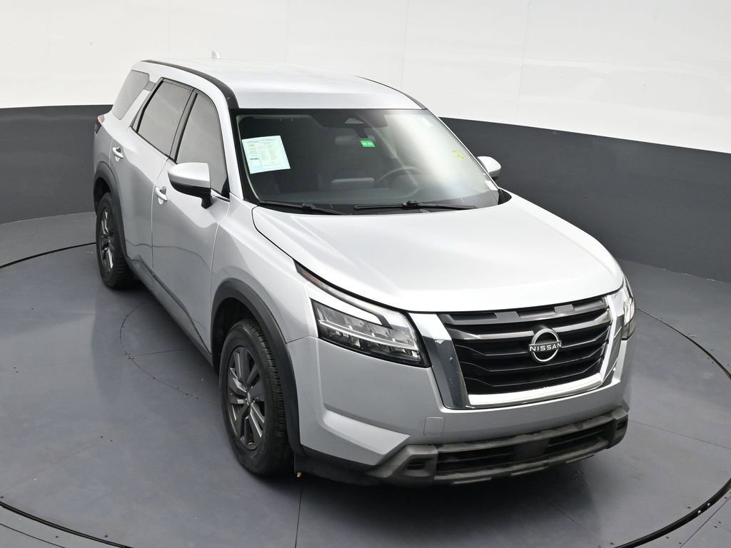 Used 2022 Nissan Pathfinder S image 18