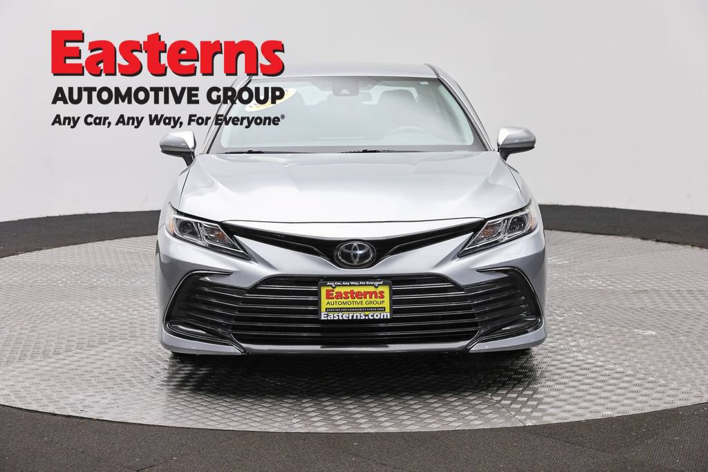Used 2021 Toyota Camry LE FWD image 2