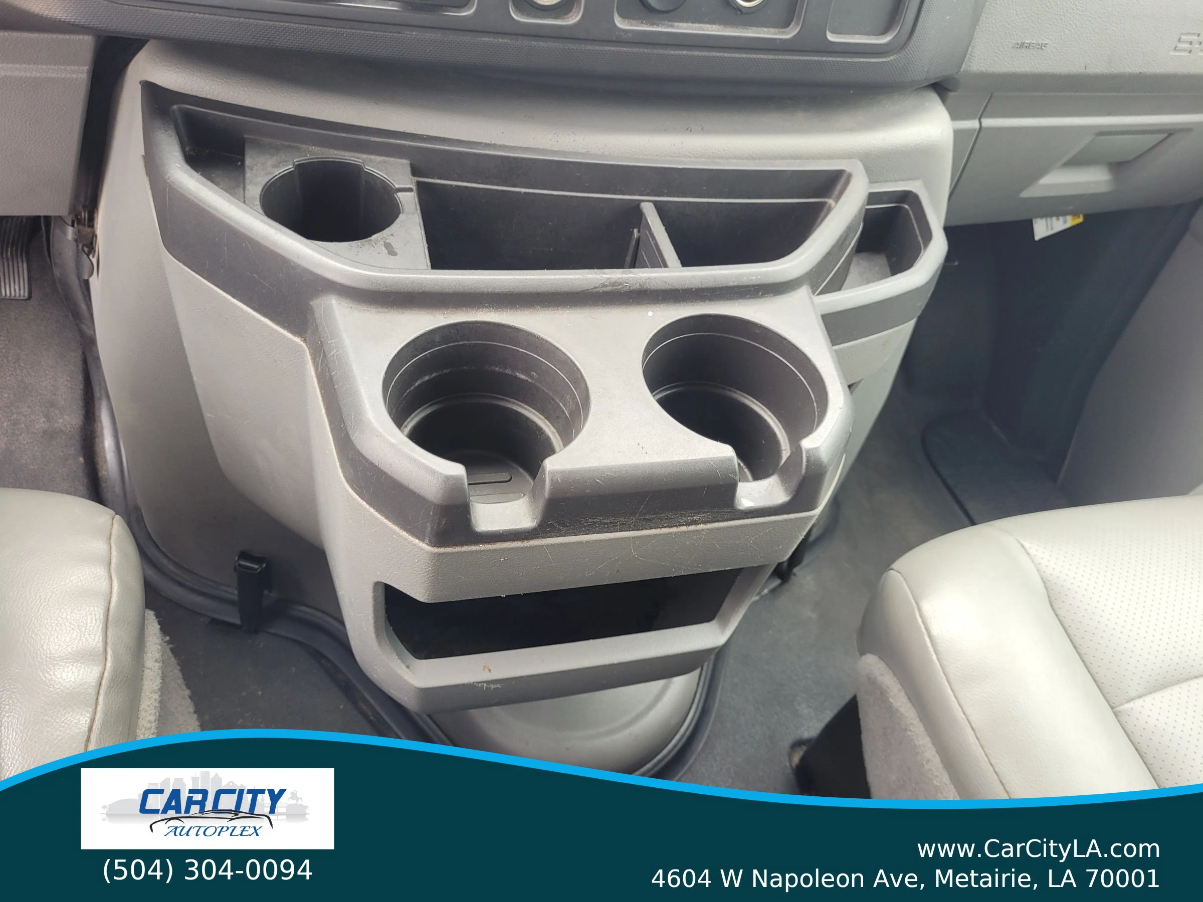 Used 2011 Ford E-250 and Econoline 250 w/ Commercial Cargo Van Pkg RWD image 9