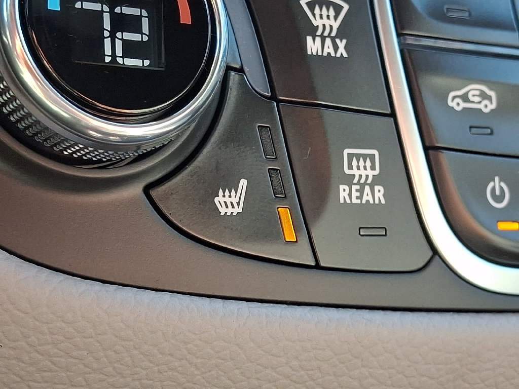 Certified 2024 Chevrolet Equinox LT FWD image 27
