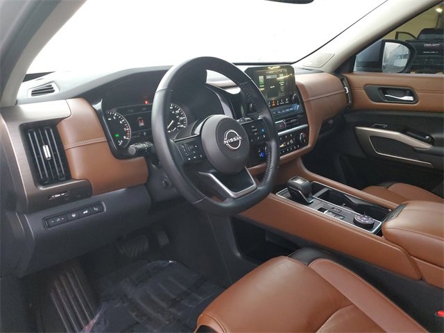Used 2022 Nissan Pathfinder Platinum image 20