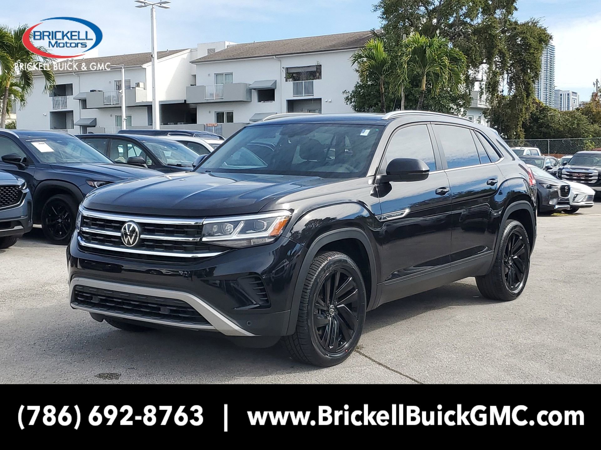 Used 2022 Volkswagen Atlas Cross Sport SE w/ Panoramic Sunroof Package image 1