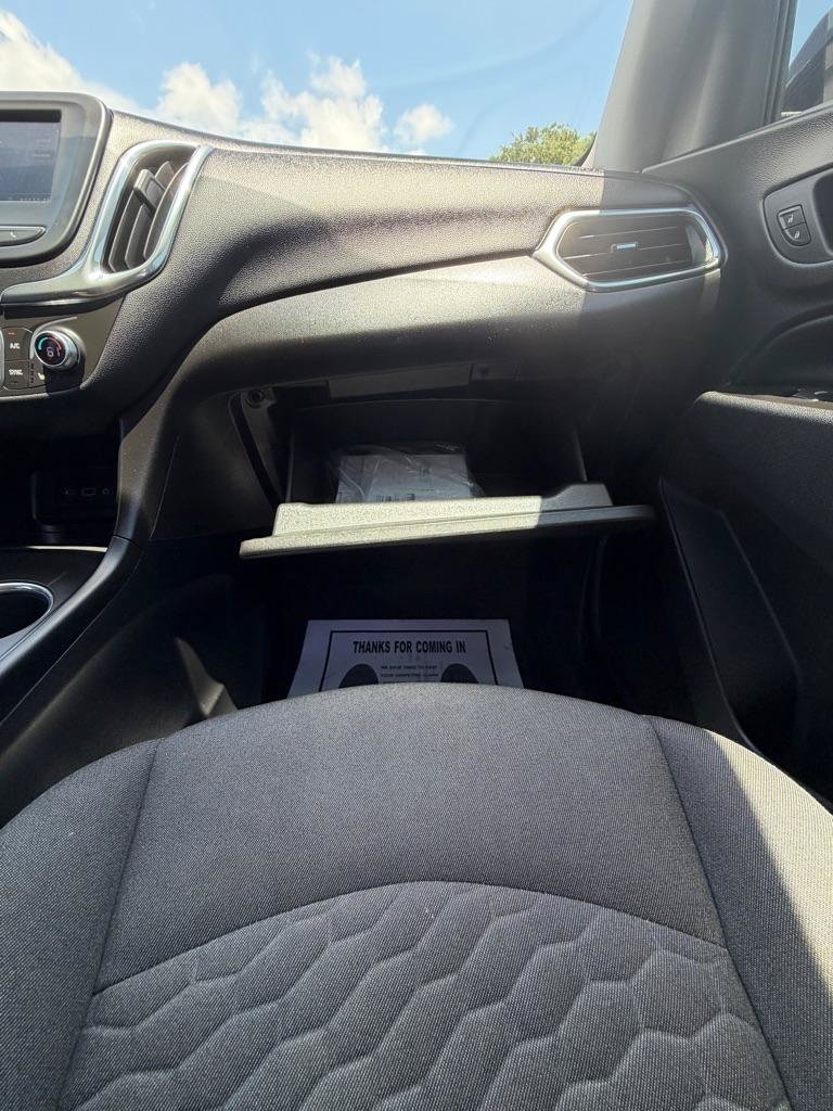 Used 2020 Chevrolet Equinox LT w/ Driver Convenience Package FWD image 25