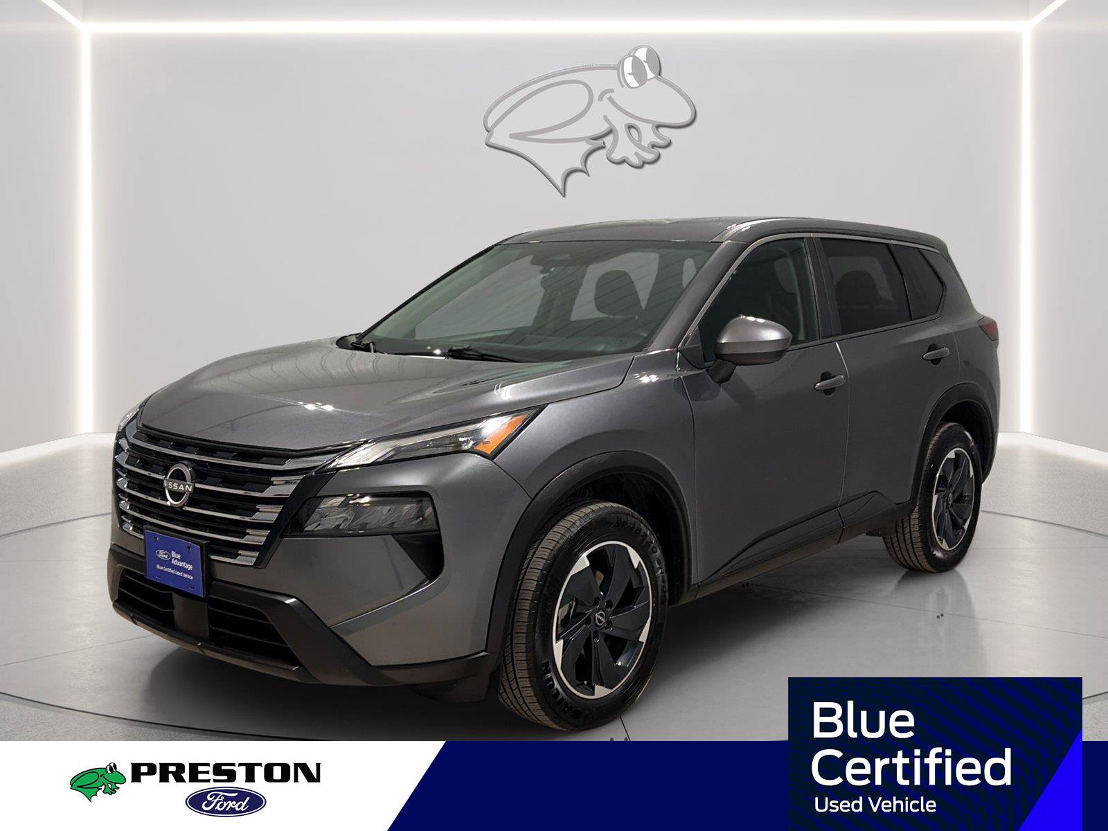 Used 2025 Nissan Rogue SV AWD/4WD image 1