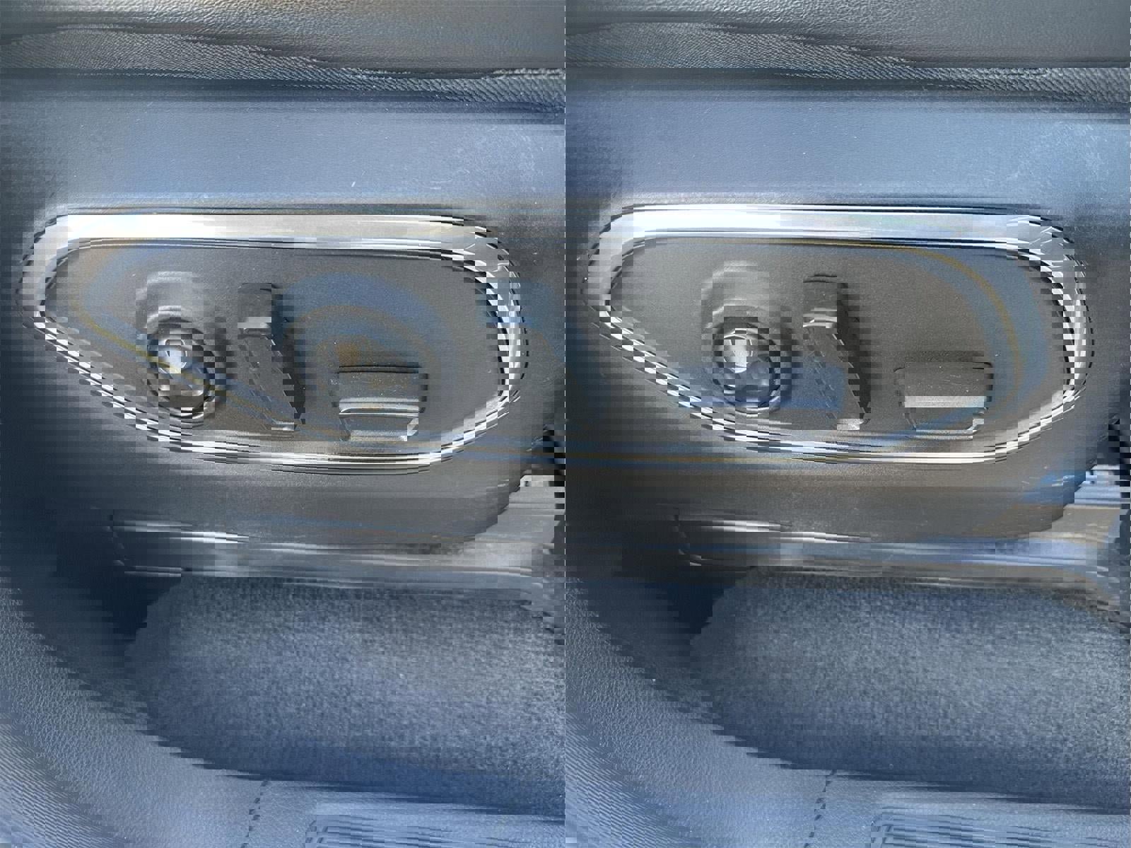 Used 2024 Jeep Wagoneer L Series II w/ Flexible Seating Group image 50