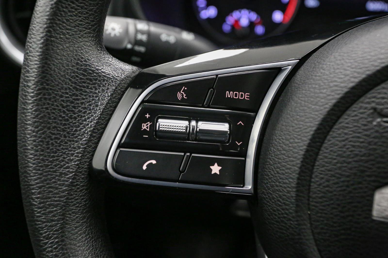 Used 2023 Kia Forte LXS w/ LXS Technology Package image 30