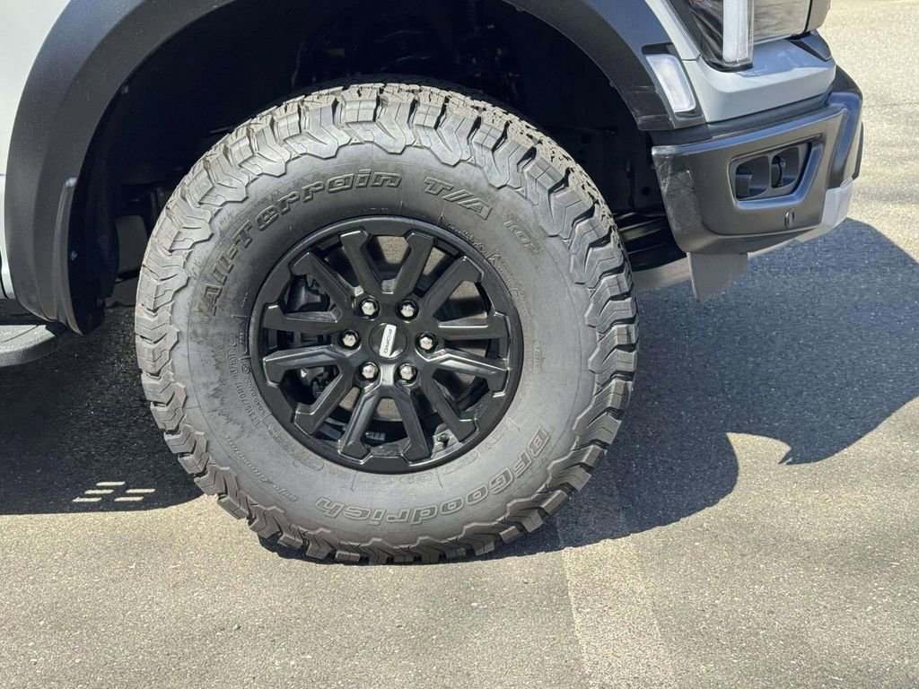 Used 2025 Ford F150 Raptor AWD/4WD image 7