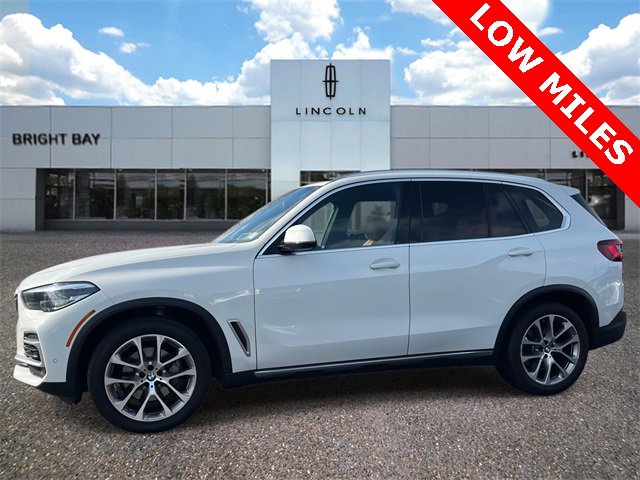 Used 2022 BMW X5 xDrive40i w/ Parking Assistance Package image 3
