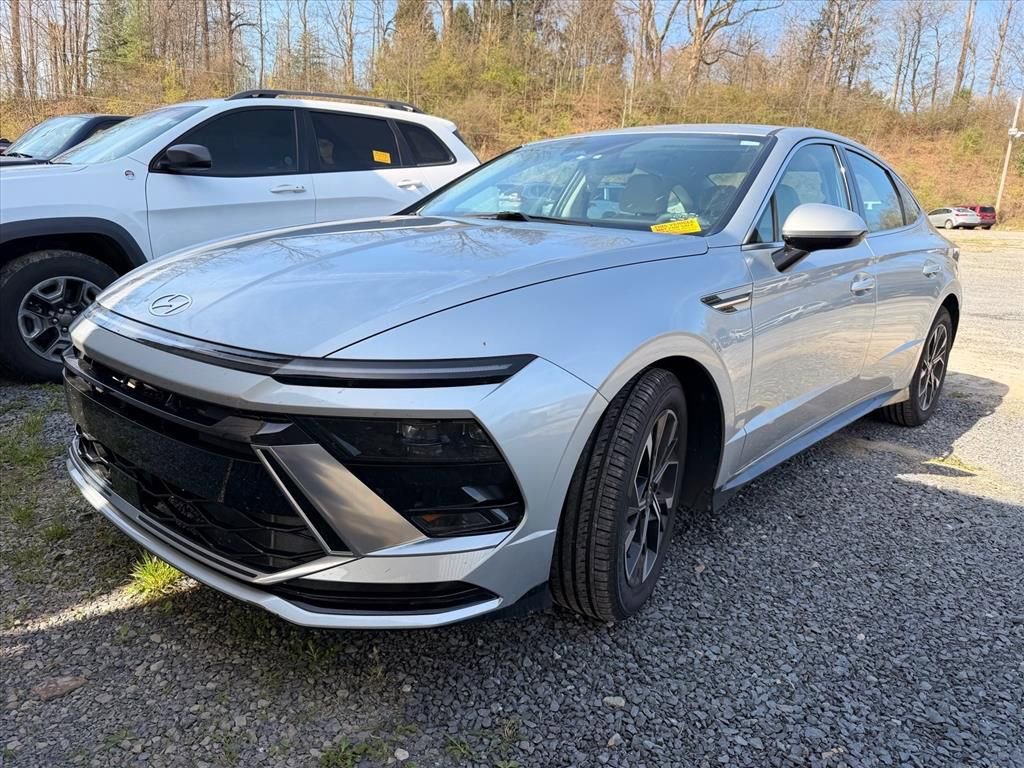 Used 2024 Hyundai Sonata SEL image 2