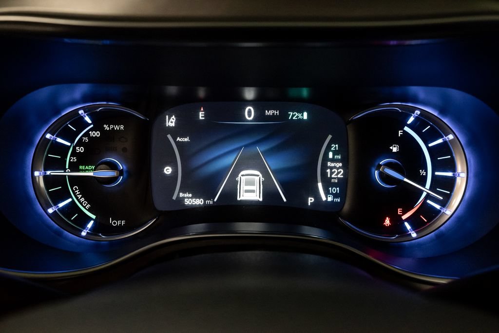 Used 2022 Chrysler Pacifica Limited w/ S Appearance Package FWD image 17