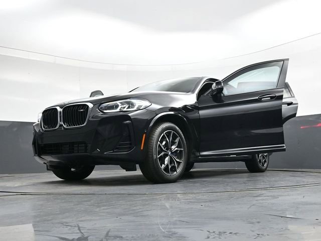 Used 2024 BMW X4 M40i w/ Premium Package image 42