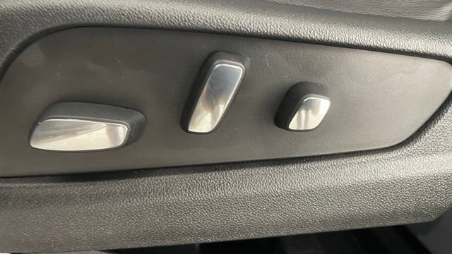 Used 2023 Cadillac XT5 Sportv image 34