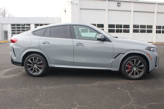 New 2026 BMW X6 xDrive40i w/ Climate Comfort Package image 10