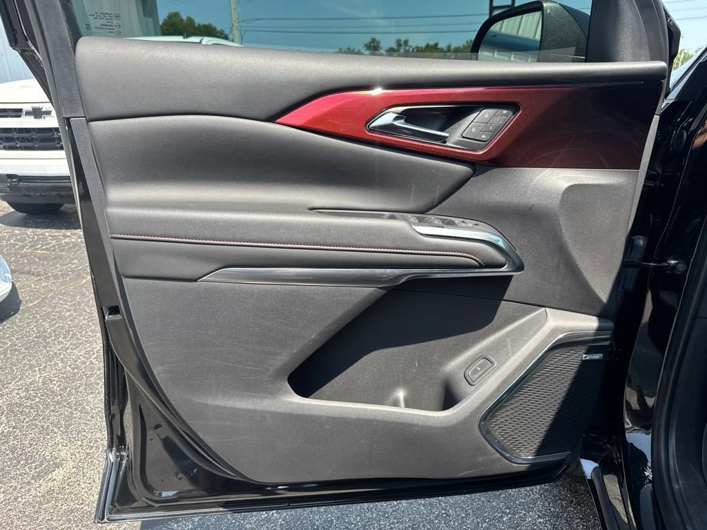 Used 2024 Chevrolet Traverse RS w/ LPO, Floor Liner Package AWD/4WD image 14