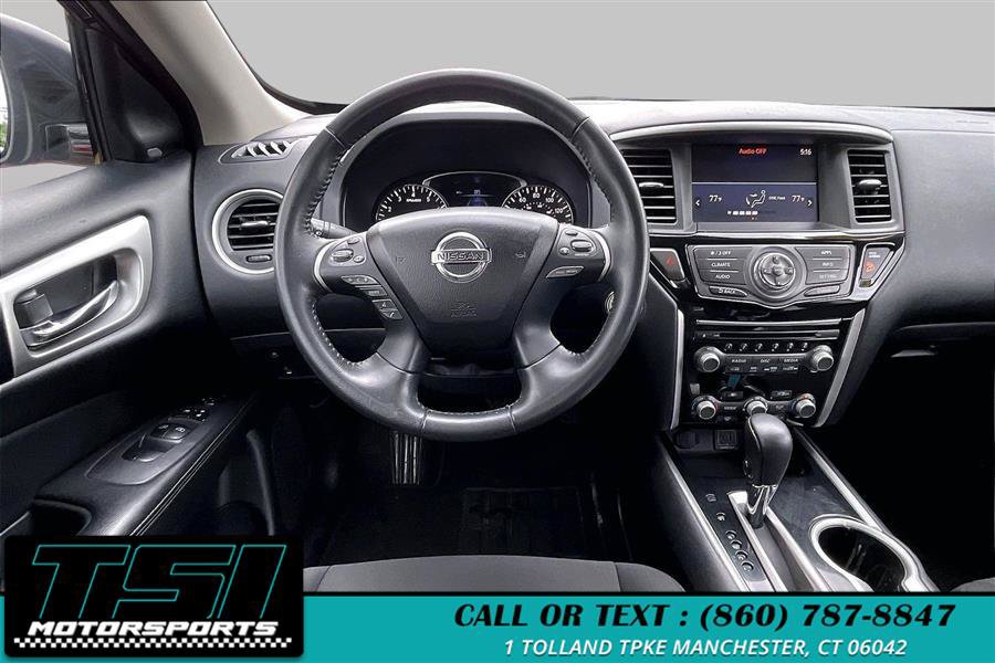 Used 2020 Nissan Pathfinder SV FWD image 5