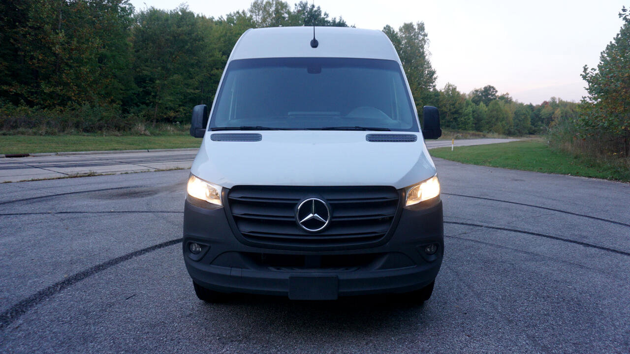 Used 2023 Mercedes-Benz Sprinter 2500 image 8