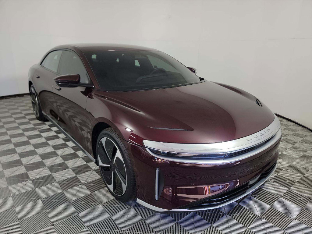 Used 2024 Lucid Air Touring AWD/4WD image 2