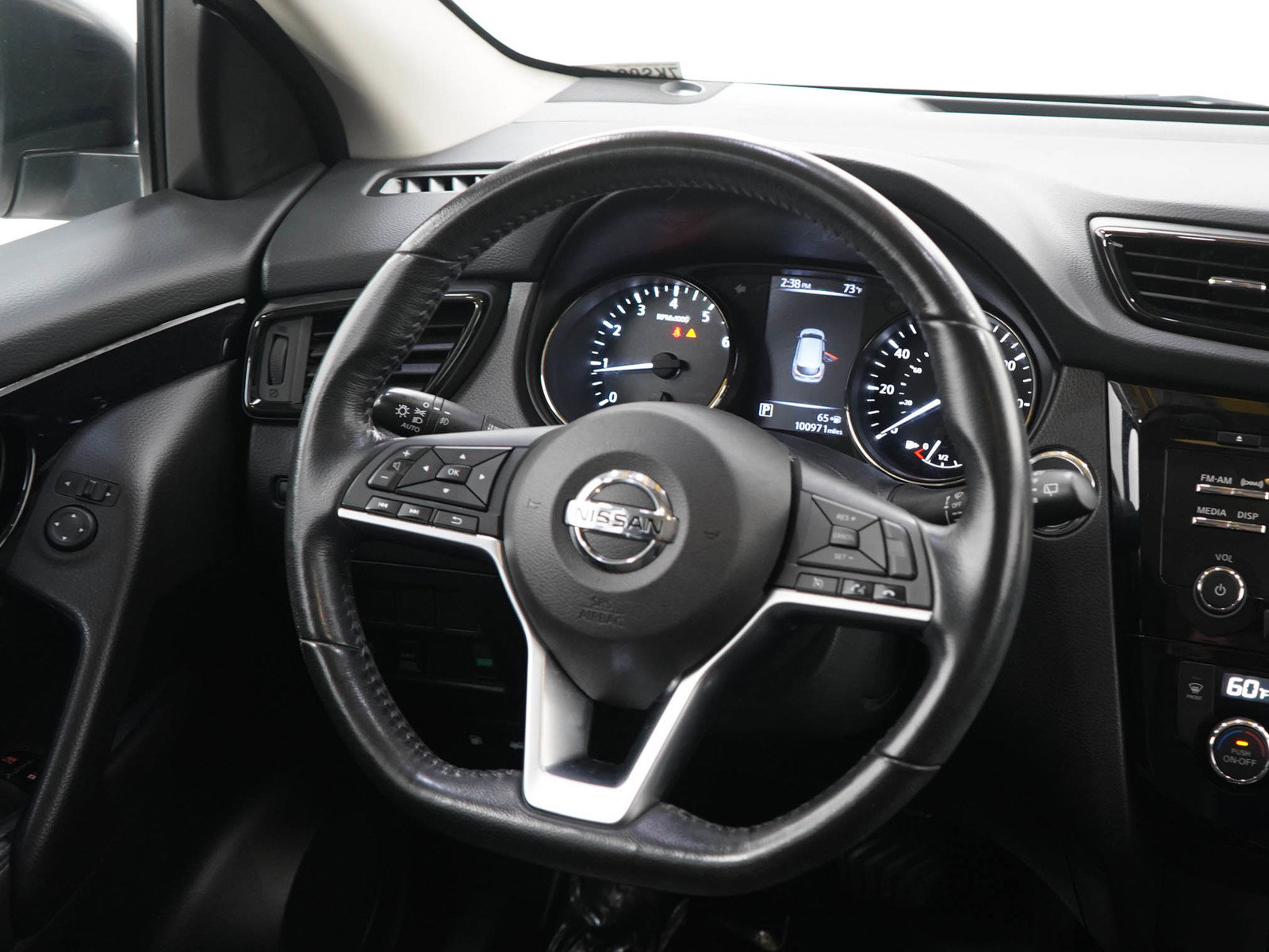 Used 2017 Nissan Rogue Sport SV w/ SV All-Weather Package AWD/4WD image 14
