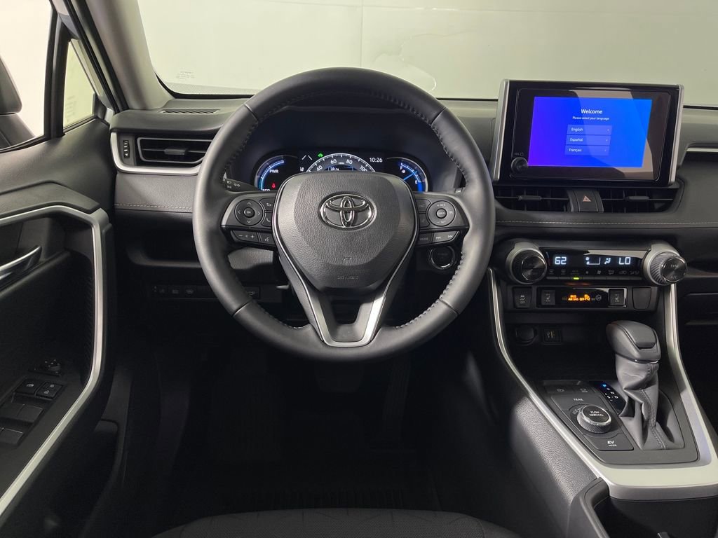 Used 2025 Toyota RAV4 XLE image 15