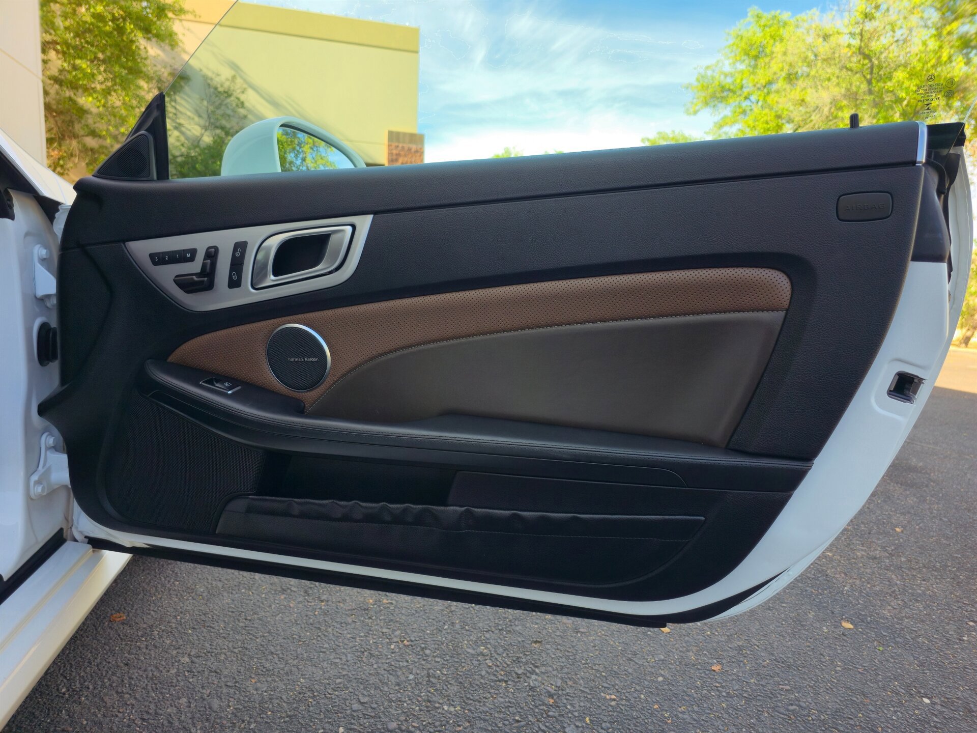 Used 2016 Mercedes-Benz SLK 350 image 22
