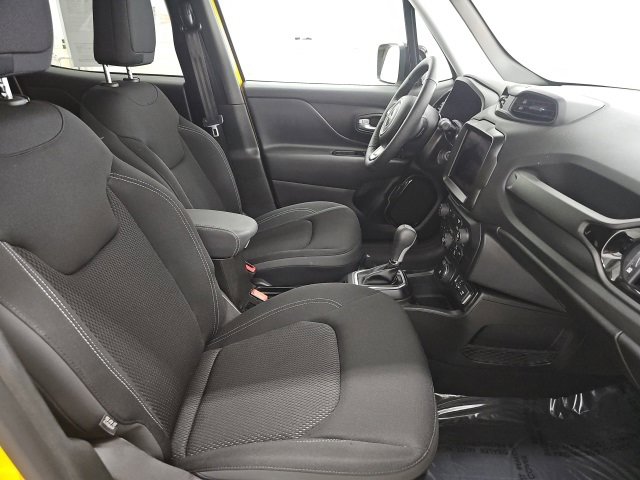 Used 2023 Jeep Renegade Altitude w/ Convenience Group I image 12