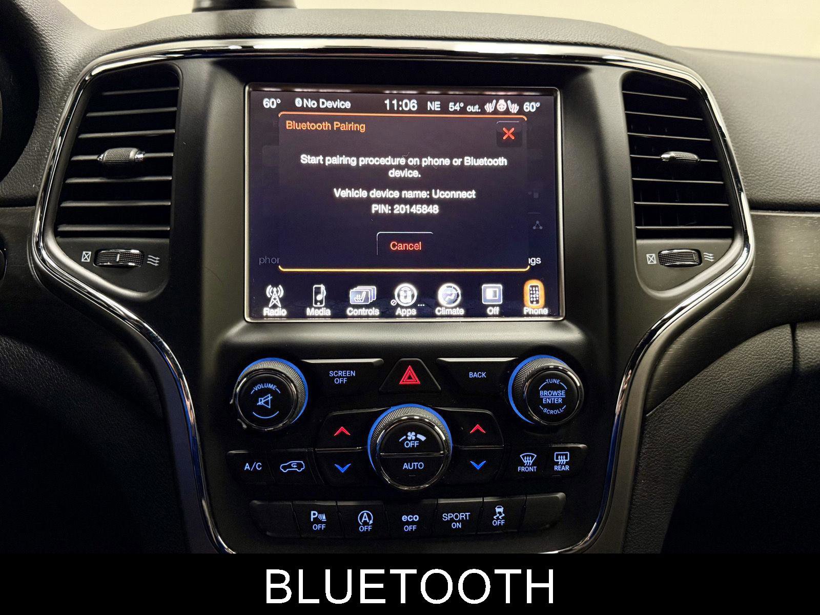 Used 2017 Jeep Grand Cherokee Altitude AWD/4WD image 25