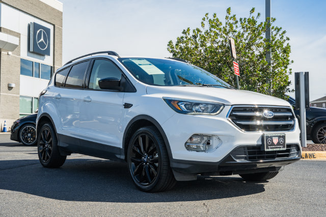 Used 2018 Ford Escape SE w/ SE Sport Appearance Package