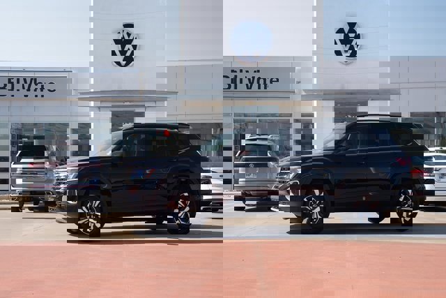 New 2026 Volkswagen Atlas SE