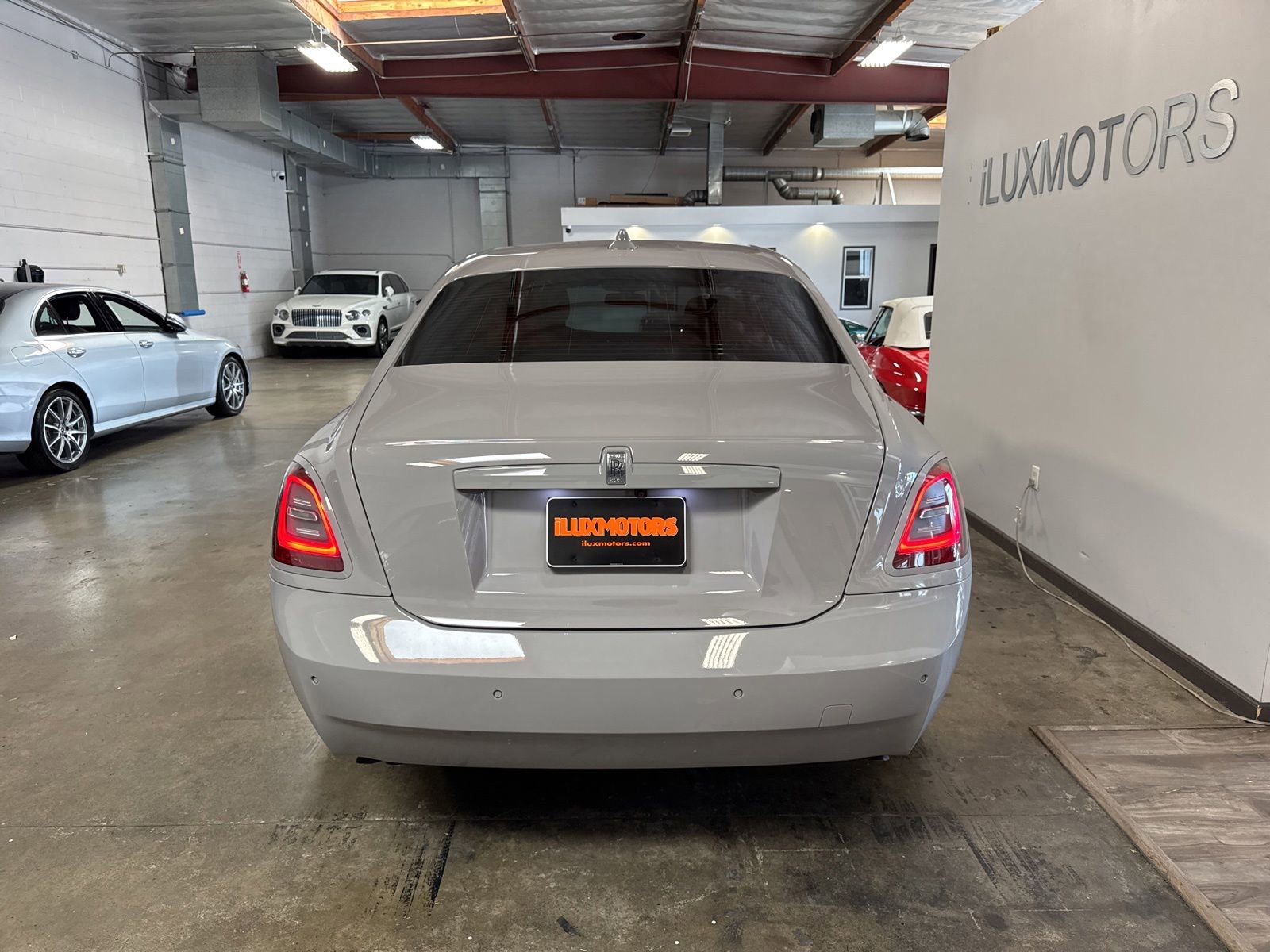 Used 2022 Rolls-Royce Ghost w/ Ghost Package AWD/4WD image 8