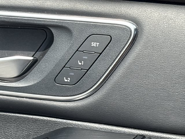 Certified 2021 Nissan Rogue Platinum FWD image 16