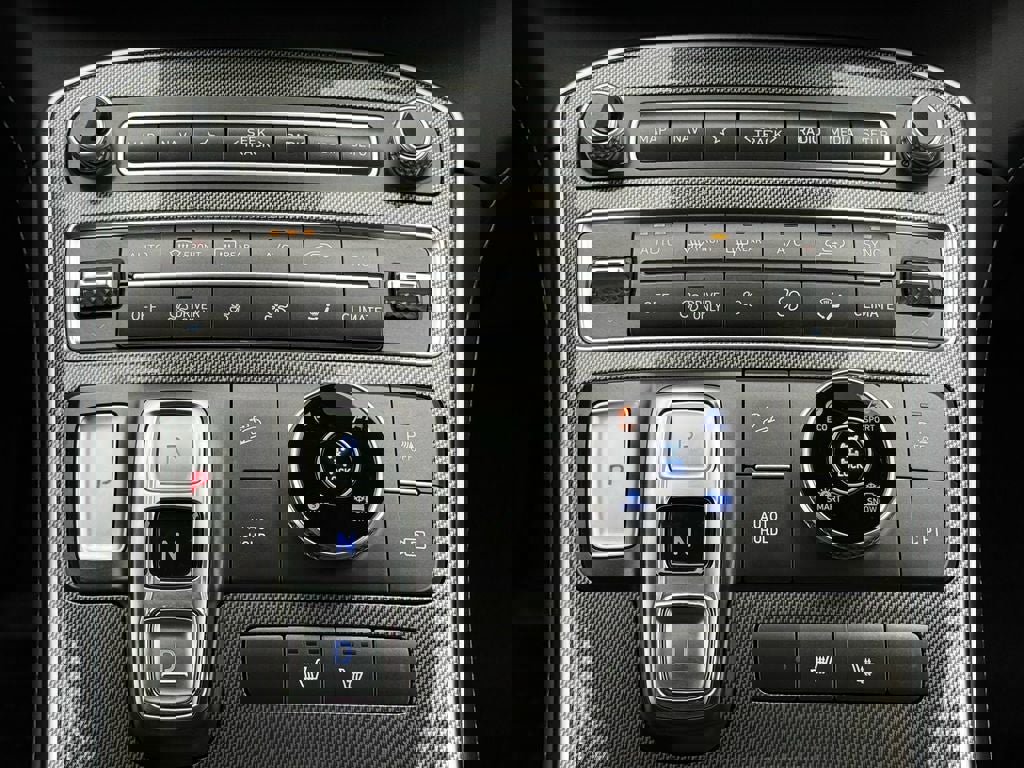 Used 2023 Hyundai Santa Fe SEL Premium image 26