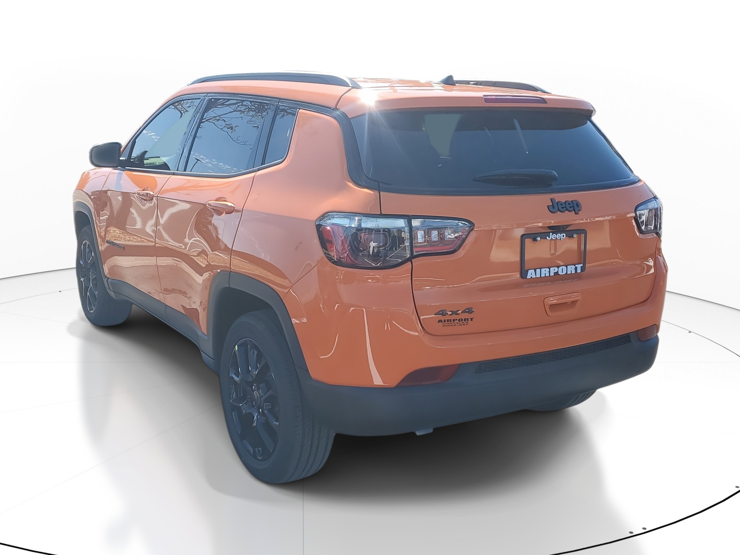 New 2026 Jeep Compass Latitude image 3