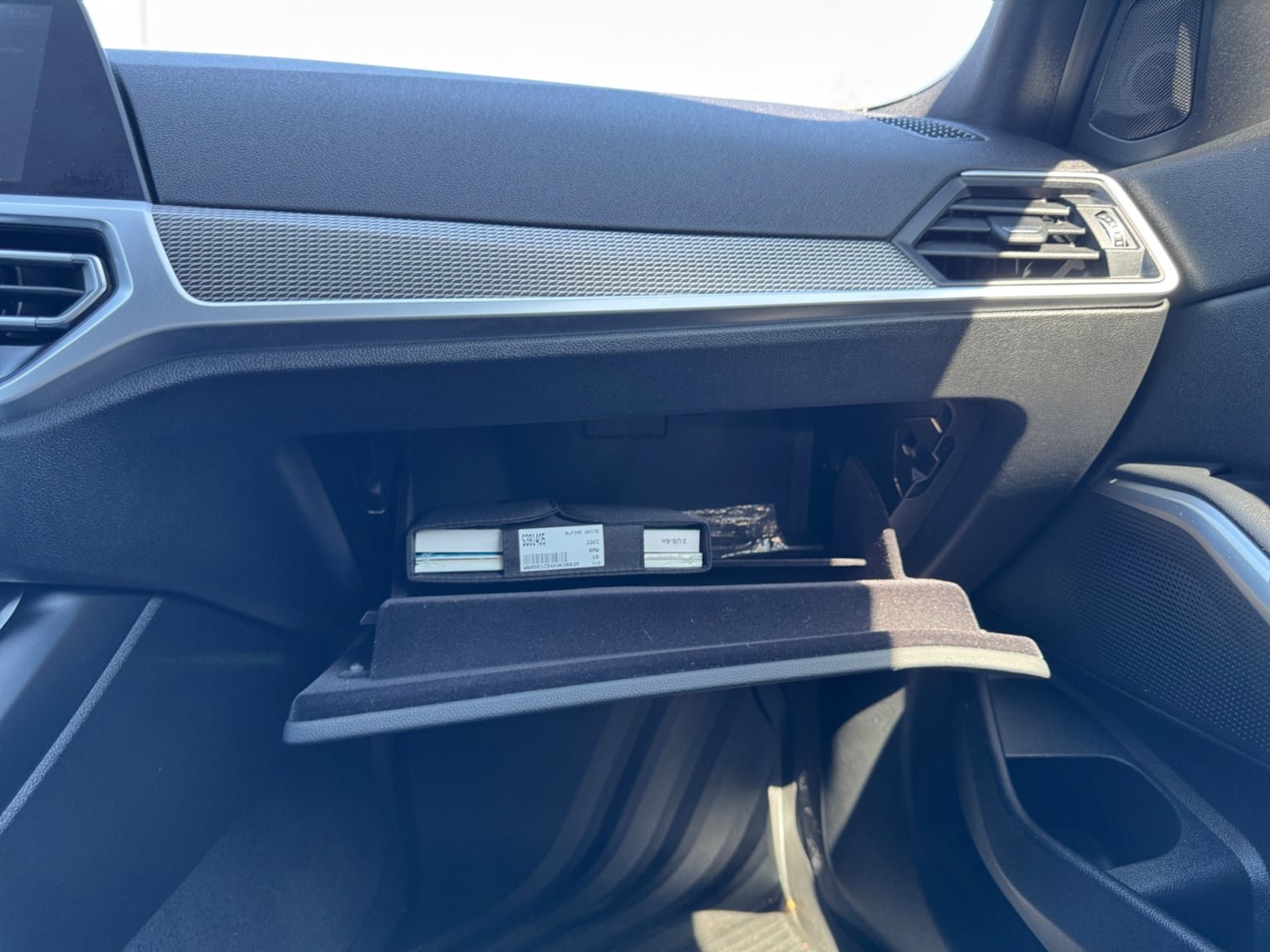 Used 2019 BMW 330i Sedan w/ M Sport Package RWD image 25