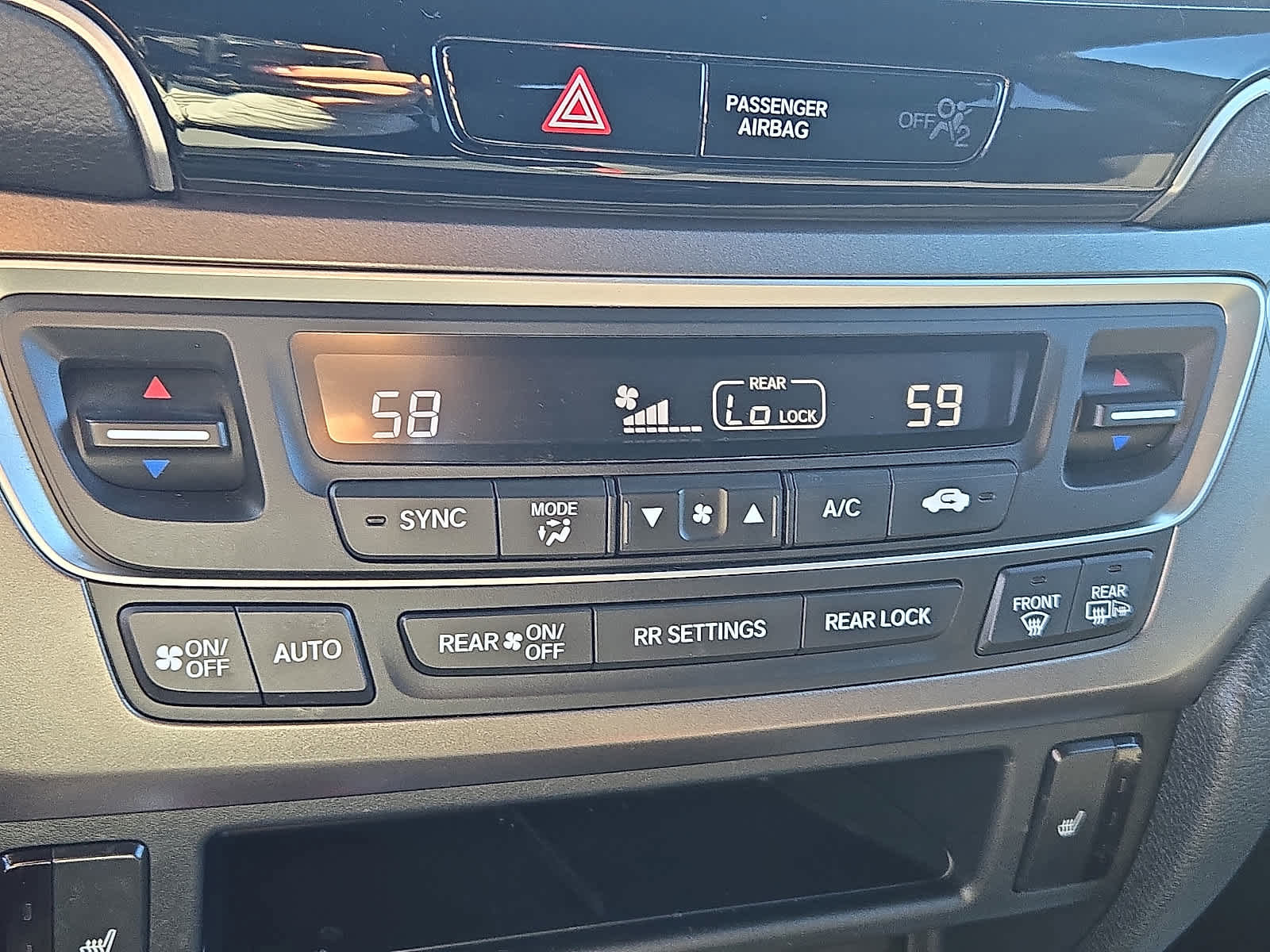 Used 2022 Honda Pilot Sport image 17