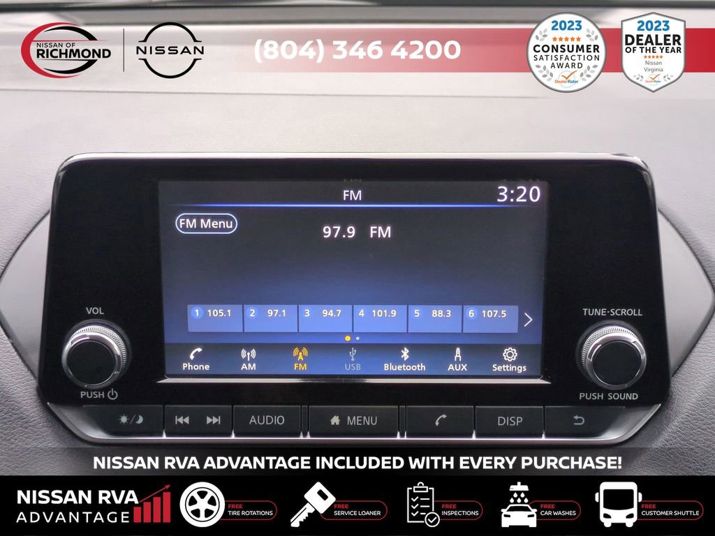 Used 2025 Nissan Sentra S image 18