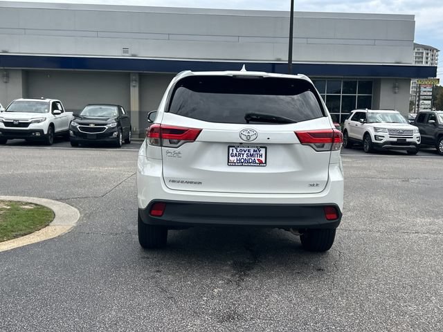 Used 2019 Toyota Highlander XLE FWD image 5