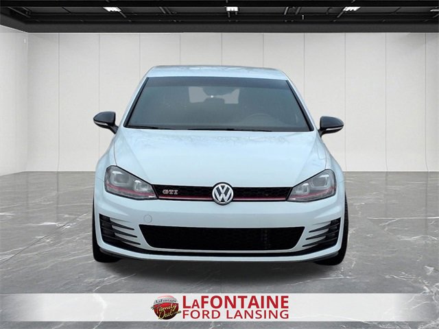 Used 2016 Volkswagen Golf S image 9
