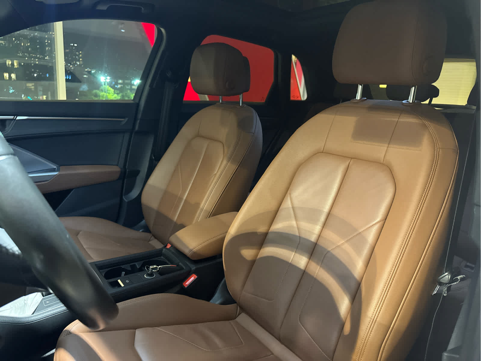 Used 2020 Audi Q3 2.0T Premium w/ Convenience Package AWD/4WD image 9