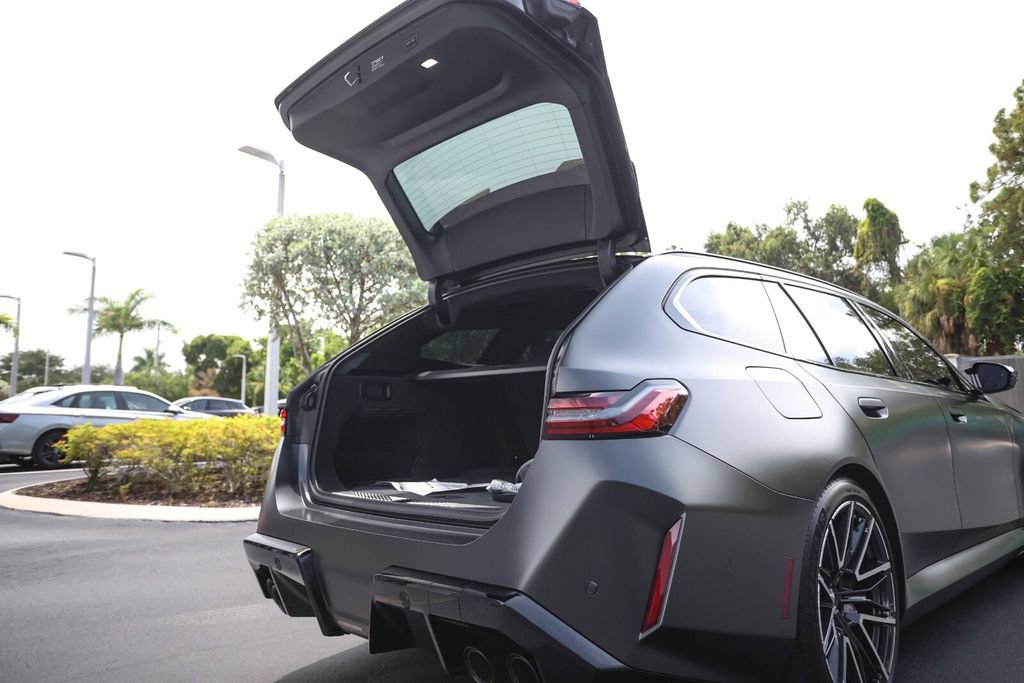 Used 2026 BMW M5 Touring AWD/4WD image 22