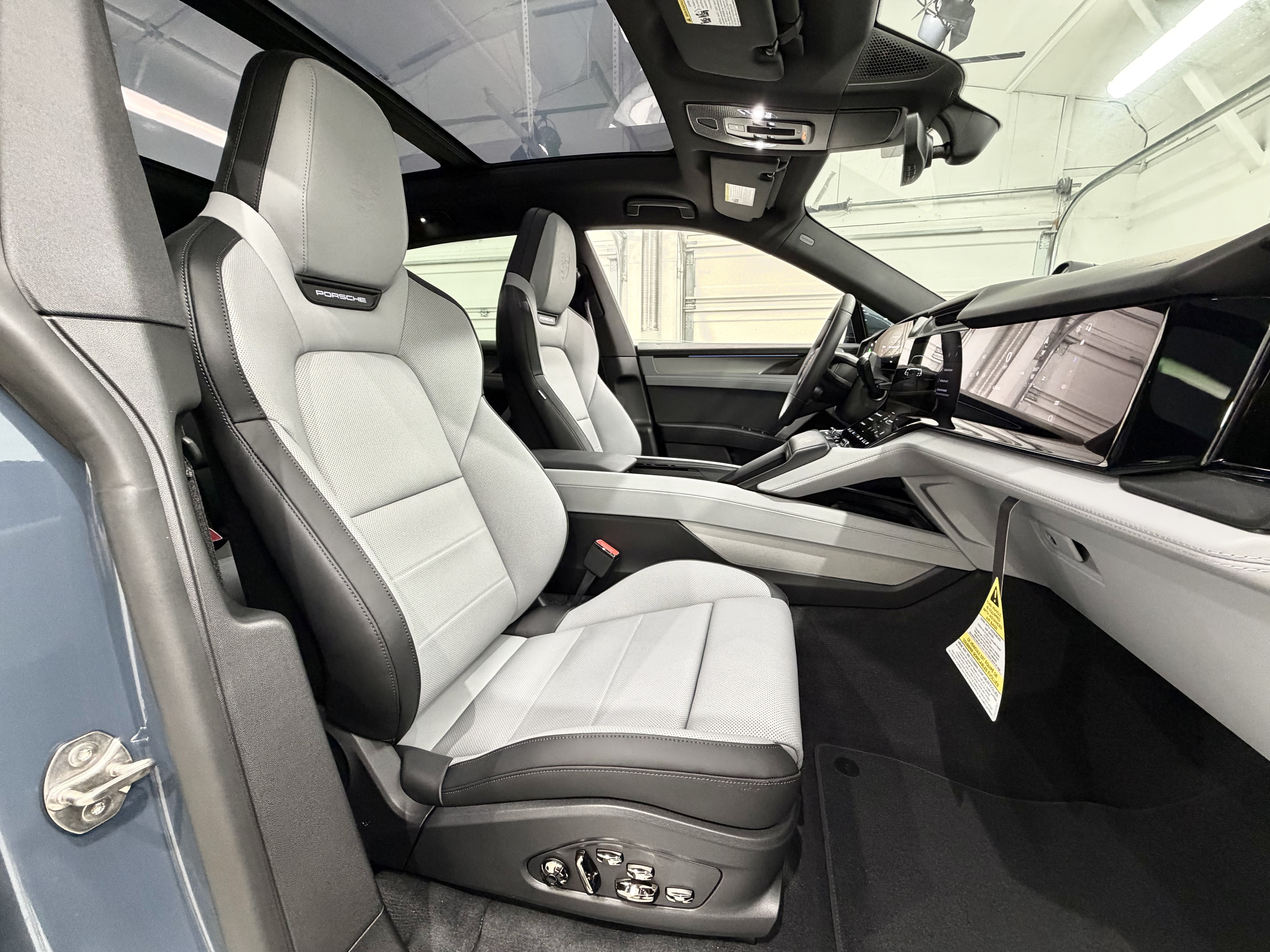 New 2026 Porsche Cayenne Electric AWD/4WD image 23