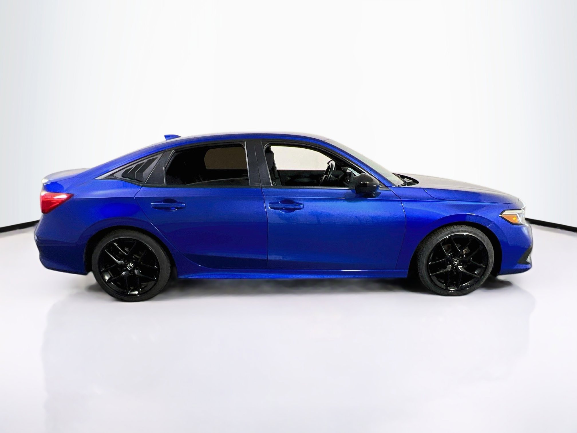 Used 2023 Honda Civic Sport image 4