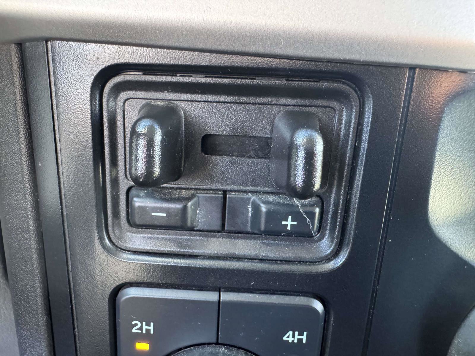 Used 2024 Ford F250 XLT image 27