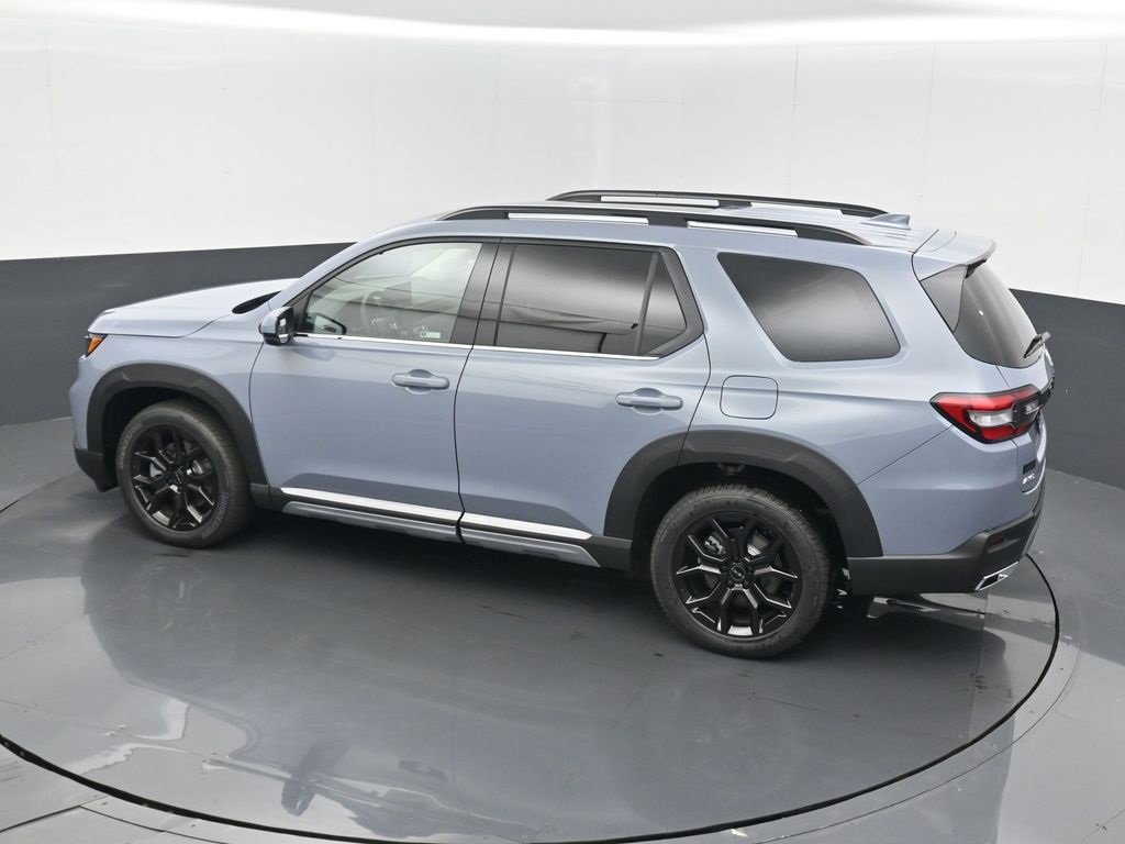 New 2025 Honda Pilot Touring image 15